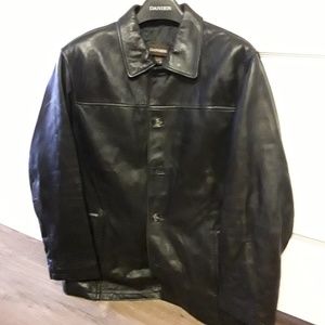 Danier #81457 - Mens Black Leather Jacket - XL